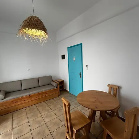 Aparthotel Livadia A 3*
